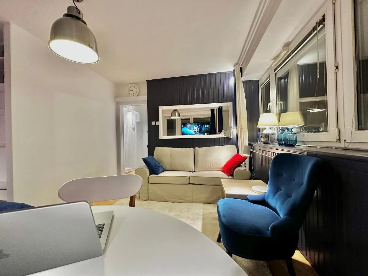 شقة Sawa 5 Metro Wifi 70'Tv Netflix Hbo Disney+ Appletv+ وارسو