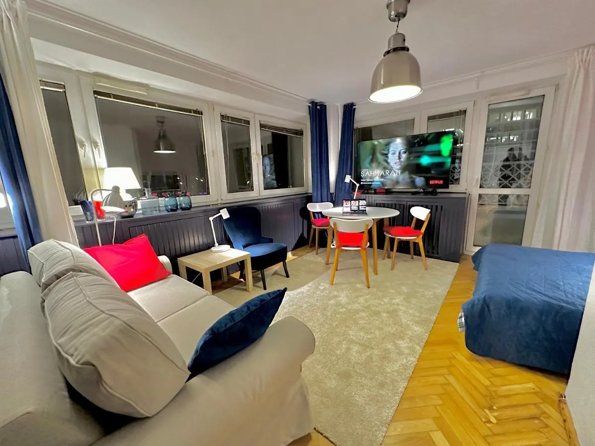Sawa 5 Metro Wifi 70'Tv Netflix Hbo Disney+ Appletv+ Varsavia Appartamento